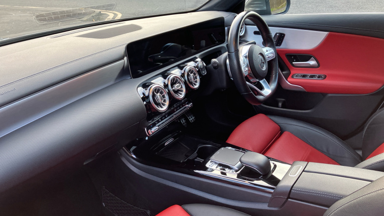 Mercedes-Benz CLA 220 AMG Line Premium Plus 4Matic 4dr Tip Auto Petrol Saloon